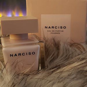 Narciso Rodriguez Poudree eau de parfum1.6 fl.oz.